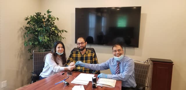 Client at settlement